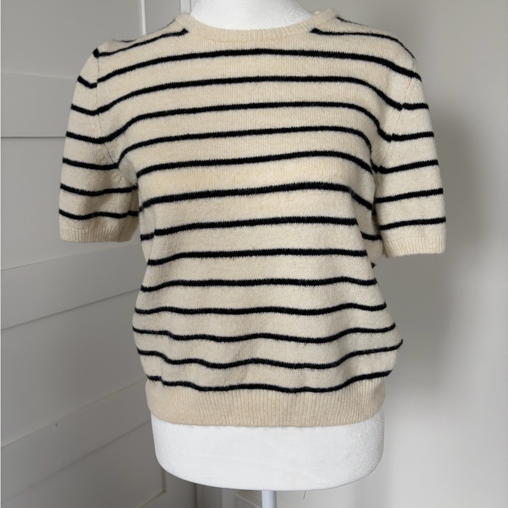 H&M Cream and Black Striped Short Sleeve Crewneck Sweater
